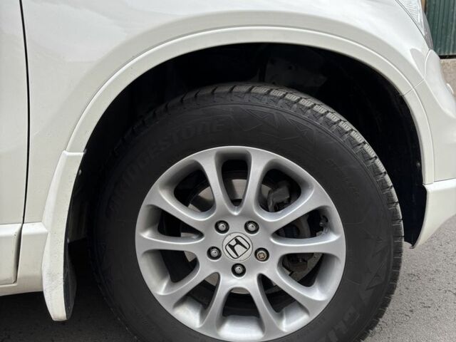 Белый Хонда СРВ, объемом двигателя 2.4 л и пробегом 202 тыс. км за 13300 $, фото 6 на Automoto.ua