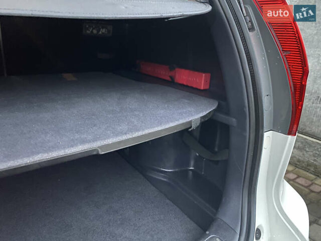 Белый Хонда СРВ, объемом двигателя 2.2 л и пробегом 185 тыс. км за 14200 $, фото 76 на Automoto.ua