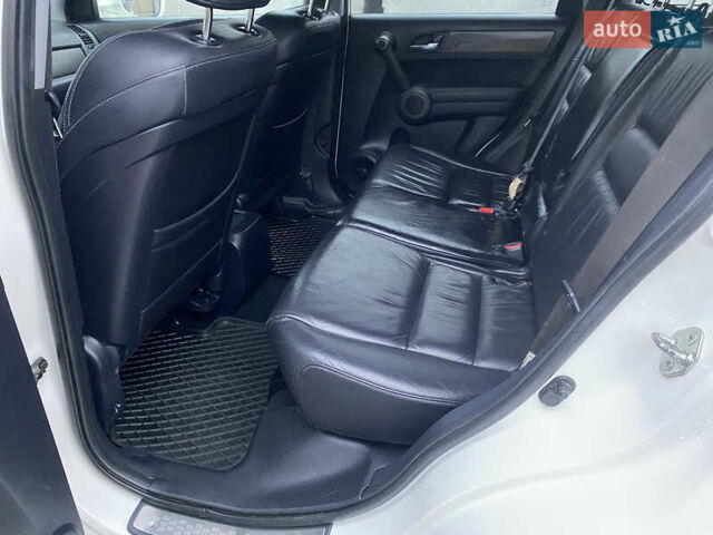 Белый Хонда СРВ, объемом двигателя 2.2 л и пробегом 185 тыс. км за 14200 $, фото 48 на Automoto.ua