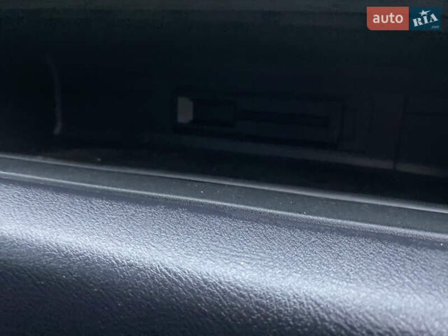 Белый Хонда СРВ, объемом двигателя 2.2 л и пробегом 185 тыс. км за 14200 $, фото 60 на Automoto.ua