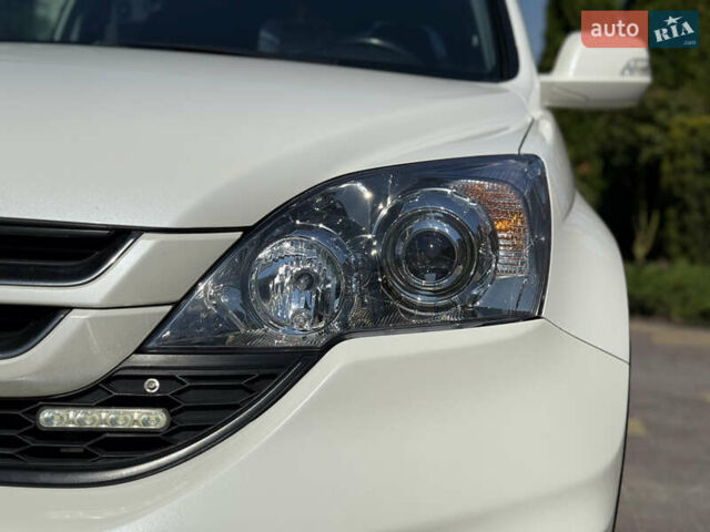 Белый Хонда СРВ, объемом двигателя 2.2 л и пробегом 219 тыс. км за 13691 $, фото 16 на Automoto.ua