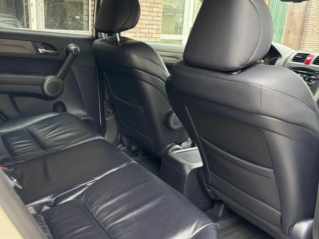 Белый Хонда СРВ, объемом двигателя 2.4 л и пробегом 202 тыс. км за 13300 $, фото 10 на Automoto.ua