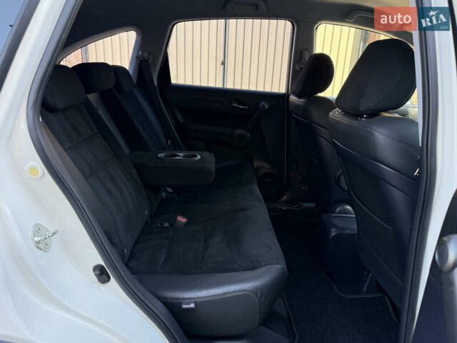 Белый Хонда СРВ, объемом двигателя 2.2 л и пробегом 219 тыс. км за 13691 $, фото 58 на Automoto.ua