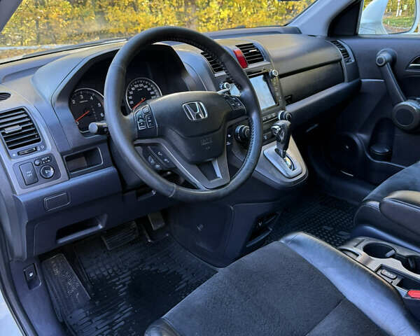 Белый Хонда СРВ, объемом двигателя 2.2 л и пробегом 330 тыс. км за 14300 $, фото 26 на Automoto.ua