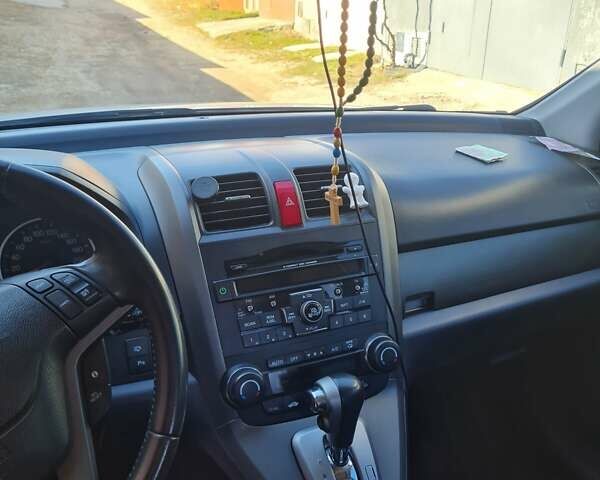 Белый Хонда СРВ, объемом двигателя 2.4 л и пробегом 290 тыс. км за 13200 $, фото 19 на Automoto.ua