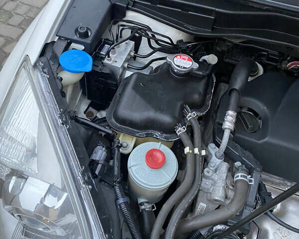 Белый Хонда СРВ, объемом двигателя 2.2 л и пробегом 185 тыс. км за 14200 $, фото 67 на Automoto.ua