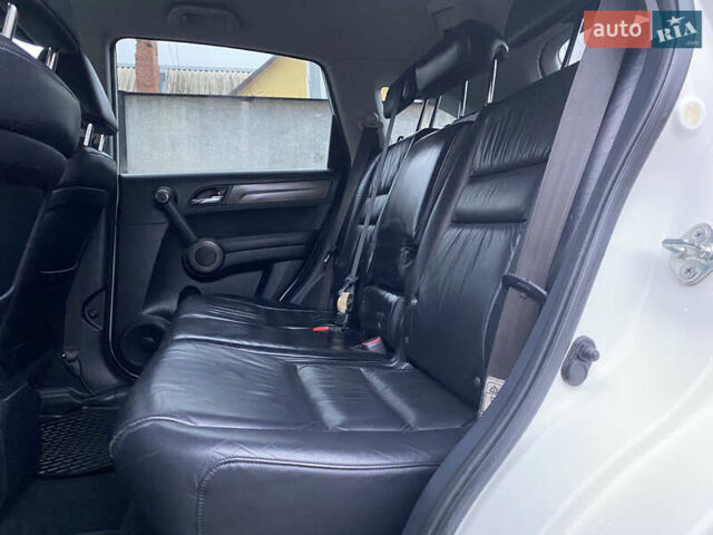 Белый Хонда СРВ, объемом двигателя 2.2 л и пробегом 185 тыс. км за 14200 $, фото 49 на Automoto.ua