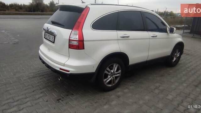 Белый Хонда СРВ, объемом двигателя 2 л и пробегом 216 тыс. км за 11500 $, фото 3 на Automoto.ua