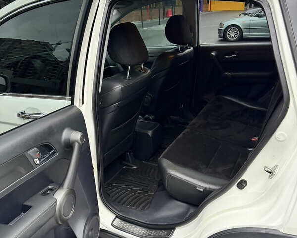 Белый Хонда СРВ, объемом двигателя 0 л и пробегом 155 тыс. км за 15000 $, фото 8 на Automoto.ua