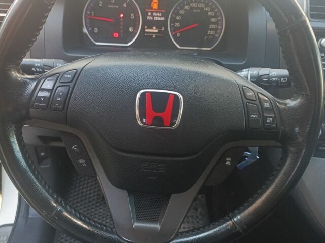 Белый Хонда СРВ, объемом двигателя 2.2 л и пробегом 240 тыс. км за 13600 $, фото 3 на Automoto.ua