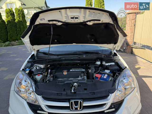 Белый Хонда СРВ, объемом двигателя 2.2 л и пробегом 219 тыс. км за 13691 $, фото 71 на Automoto.ua
