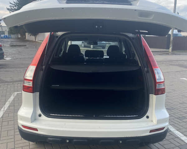 Белый Хонда СРВ, объемом двигателя 2.2 л и пробегом 296 тыс. км за 12000 $, фото 9 на Automoto.ua