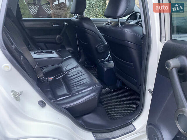 Белый Хонда СРВ, объемом двигателя 2.2 л и пробегом 185 тыс. км за 14200 $, фото 52 на Automoto.ua