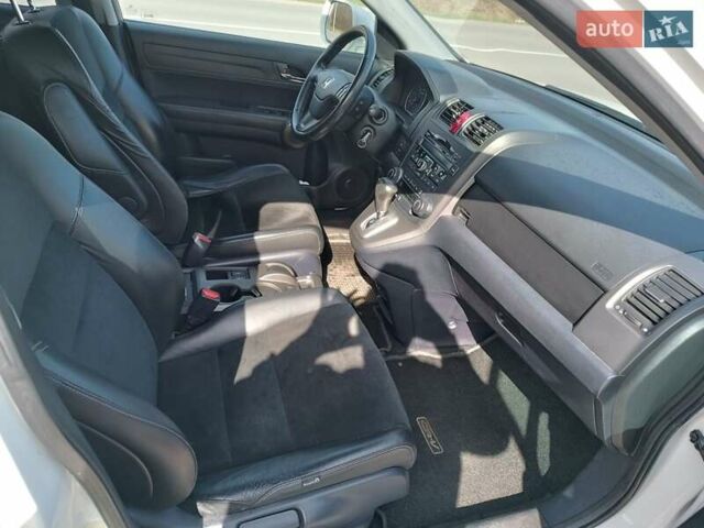 Белый Хонда СРВ, объемом двигателя 2.2 л и пробегом 306 тыс. км за 13100 $, фото 15 на Automoto.ua