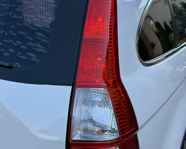 Белый Хонда СРВ, объемом двигателя 2.2 л и пробегом 219 тыс. км за 13691 $, фото 49 на Automoto.ua