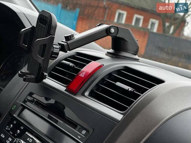 Белый Хонда СРВ, объемом двигателя 2.2 л и пробегом 170 тыс. км за 12500 $, фото 51 на Automoto.ua