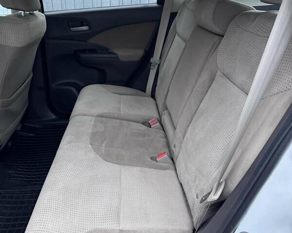 Белый Хонда СРВ, объемом двигателя 2.35 л и пробегом 167 тыс. км за 12300 $, фото 24 на Automoto.ua