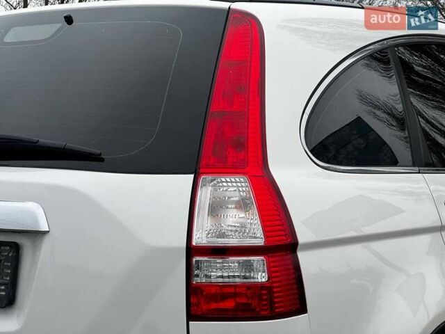Белый Хонда СРВ, объемом двигателя 2.2 л и пробегом 170 тыс. км за 12500 $, фото 17 на Automoto.ua
