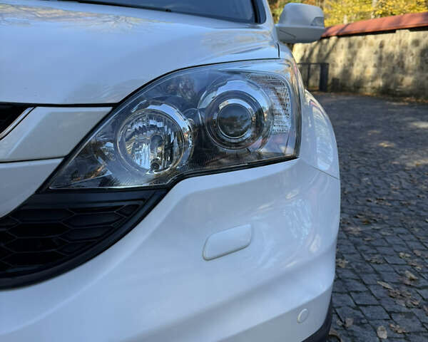 Белый Хонда СРВ, объемом двигателя 2.2 л и пробегом 330 тыс. км за 14300 $, фото 14 на Automoto.ua