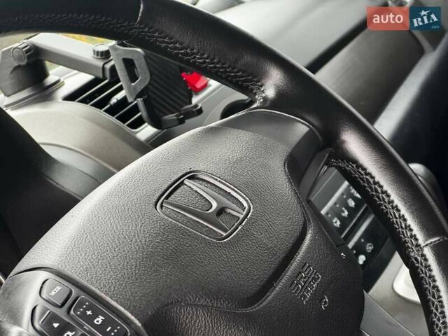 Белый Хонда СРВ, объемом двигателя 2.2 л и пробегом 170 тыс. км за 12500 $, фото 30 на Automoto.ua