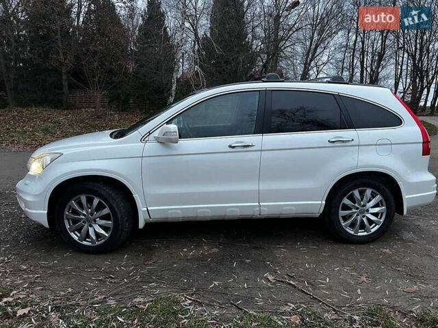 Белый Хонда СРВ, объемом двигателя 2.2 л и пробегом 198 тыс. км за 13999 $, фото 1 на Automoto.ua