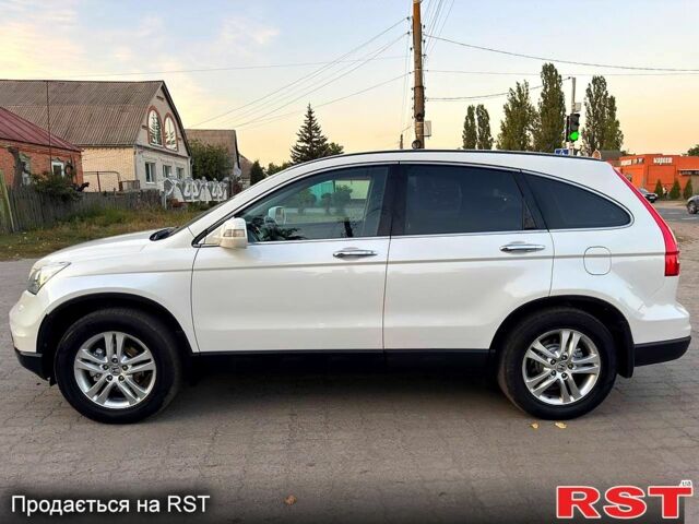 Белый Хонда СРВ, объемом двигателя 2 л и пробегом 170 тыс. км за 11980 $, фото 2 на Automoto.ua