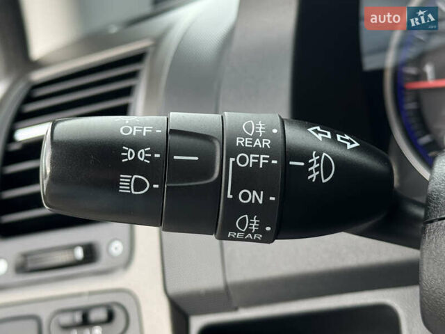 Белый Хонда СРВ, объемом двигателя 2.2 л и пробегом 177 тыс. км за 15500 $, фото 43 на Automoto.ua