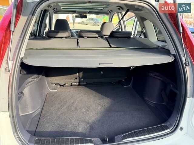 Белый Хонда СРВ, объемом двигателя 2.2 л и пробегом 195 тыс. км за 15800 $, фото 51 на Automoto.ua