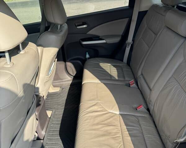 Белый Хонда СРВ, объемом двигателя 2.35 л и пробегом 182 тыс. км за 17000 $, фото 8 на Automoto.ua