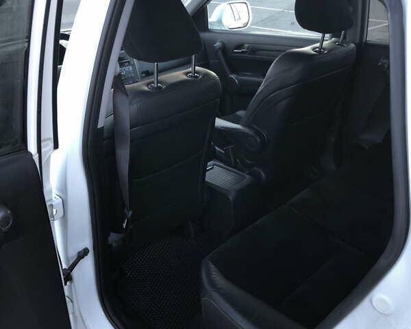 Белый Хонда СРВ, объемом двигателя 2.4 л и пробегом 139 тыс. км за 14950 $, фото 9 на Automoto.ua