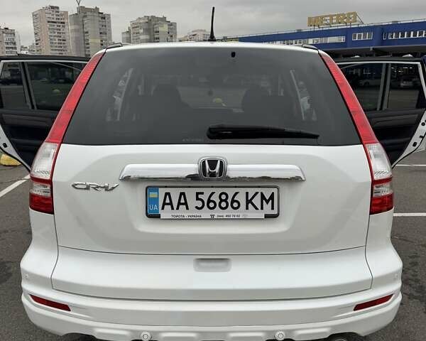 Хонда СРВ 2012 в Киеве на Automoto.ua Белый Хонда СРВ, объемом двигателя 2.4 л и пробегом 254 тыс. км за 13800 $, фото 4 на Automoto.ua
