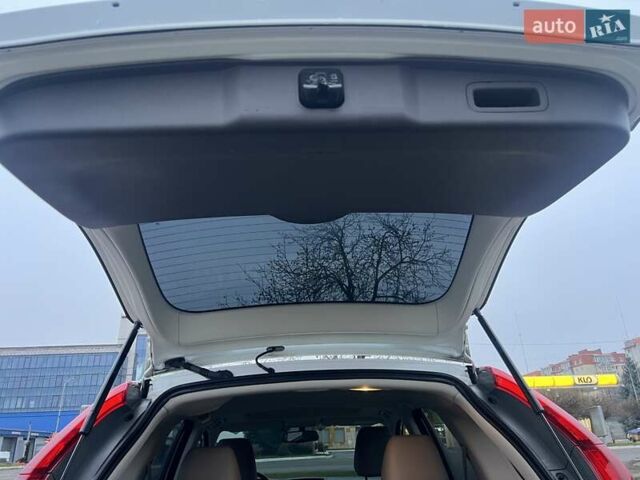 Белый Хонда СРВ, объемом двигателя 2.35 л и пробегом 113 тыс. км за 17200 $, фото 27 на Automoto.ua