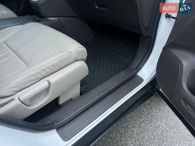 Белый Хонда СРВ, объемом двигателя 2.35 л и пробегом 113 тыс. км за 17200 $, фото 35 на Automoto.ua