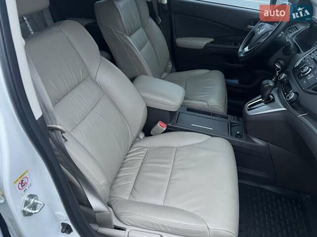 Белый Хонда СРВ, объемом двигателя 2.35 л и пробегом 113 тыс. км за 17200 $, фото 33 на Automoto.ua