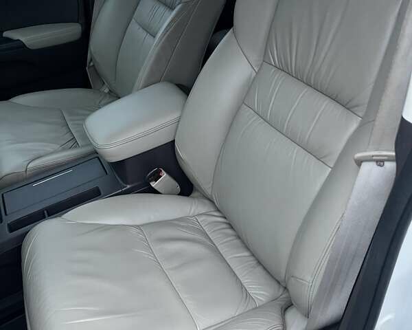 Белый Хонда СРВ, объемом двигателя 2.35 л и пробегом 113 тыс. км за 17200 $, фото 40 на Automoto.ua
