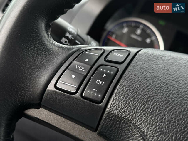 Белый Хонда СРВ, объемом двигателя 2.2 л и пробегом 177 тыс. км за 15500 $, фото 41 на Automoto.ua