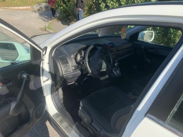 Белый Хонда СРВ, объемом двигателя 2 л и пробегом 165 тыс. км за 11700 $, фото 8 на Automoto.ua