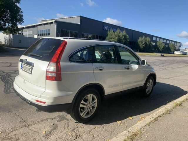 Белый Хонда СРВ, объемом двигателя 2 л и пробегом 165 тыс. км за 11700 $, фото 2 на Automoto.ua