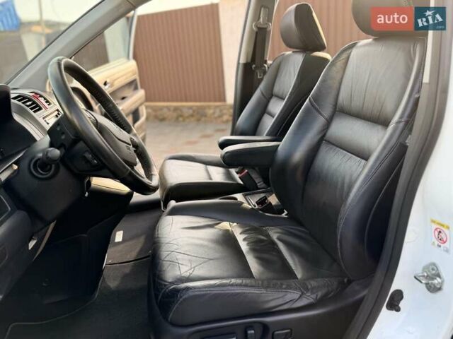 Белый Хонда СРВ, объемом двигателя 2.2 л и пробегом 195 тыс. км за 15800 $, фото 39 на Automoto.ua