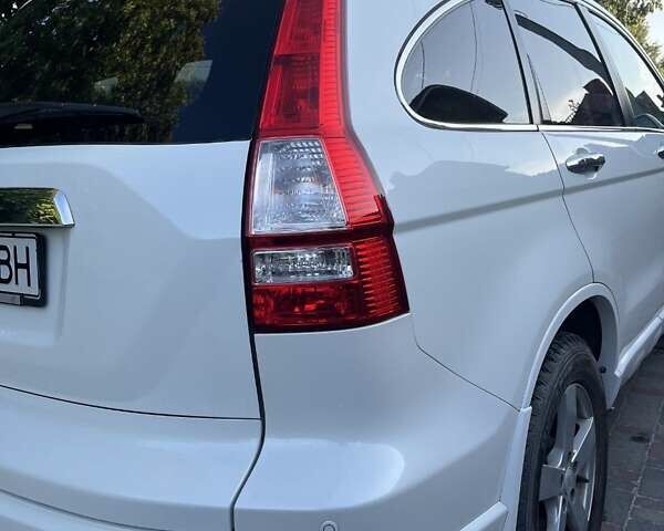 Белый Хонда СРВ, объемом двигателя 2.2 л и пробегом 222 тыс. км за 18600 $, фото 4 на Automoto.ua