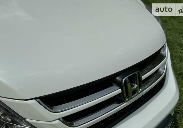 Белый Хонда СРВ, объемом двигателя 0 л и пробегом 138 тыс. км за 16250 $, фото 19 на Automoto.ua