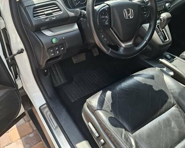 Белый Хонда СРВ, объемом двигателя 2.2 л и пробегом 270 тыс. км за 16500 $, фото 12 на Automoto.ua