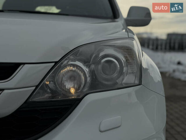 Белый Хонда СРВ, объемом двигателя 2.2 л и пробегом 177 тыс. км за 15500 $, фото 29 на Automoto.ua