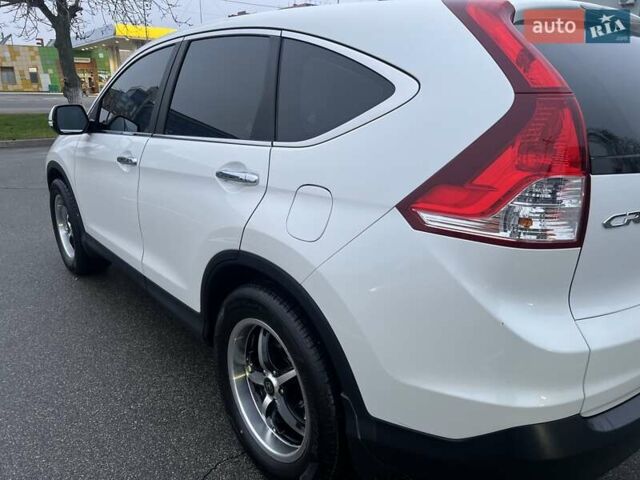 Белый Хонда СРВ, объемом двигателя 2.35 л и пробегом 113 тыс. км за 17200 $, фото 9 на Automoto.ua