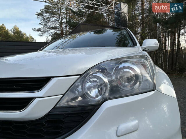 Белый Хонда СРВ, объемом двигателя 2 л и пробегом 280 тыс. км за 11999 $, фото 23 на Automoto.ua