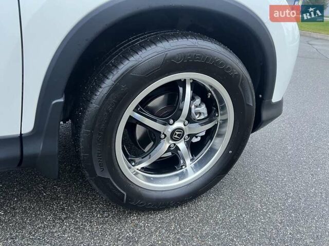 Белый Хонда СРВ, объемом двигателя 2.35 л и пробегом 113 тыс. км за 17200 $, фото 15 на Automoto.ua