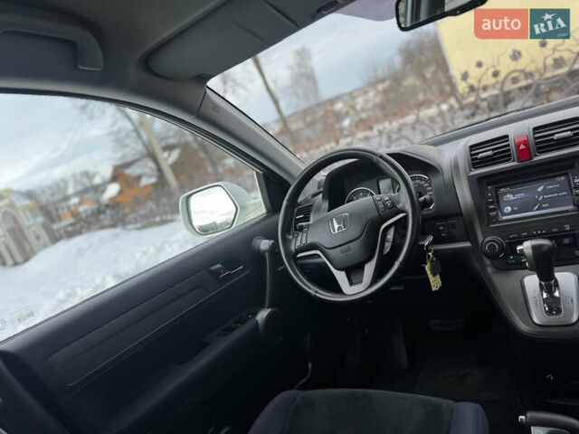 Белый Хонда СРВ, объемом двигателя 2.2 л и пробегом 177 тыс. км за 15500 $, фото 67 на Automoto.ua