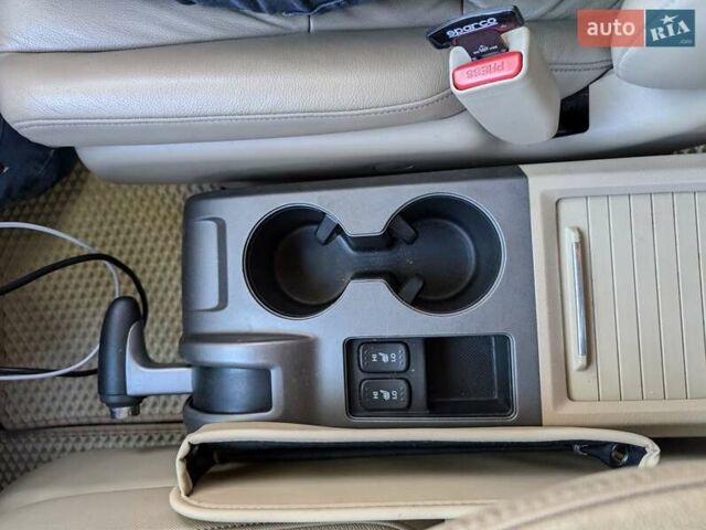 Белый Хонда СРВ, объемом двигателя 2 л и пробегом 124 тыс. км за 14499 $, фото 17 на Automoto.ua