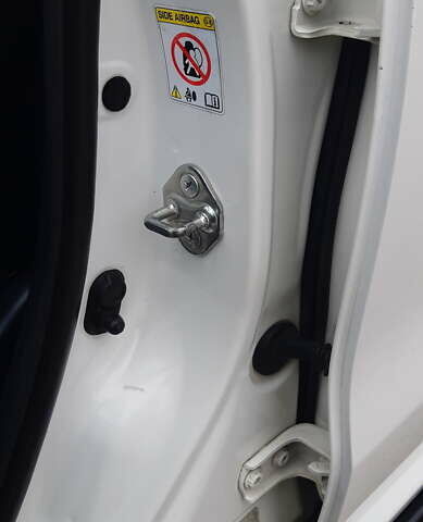 Белый Хонда СРВ, объемом двигателя 2.2 л и пробегом 230 тыс. км за 14500 $, фото 39 на Automoto.ua