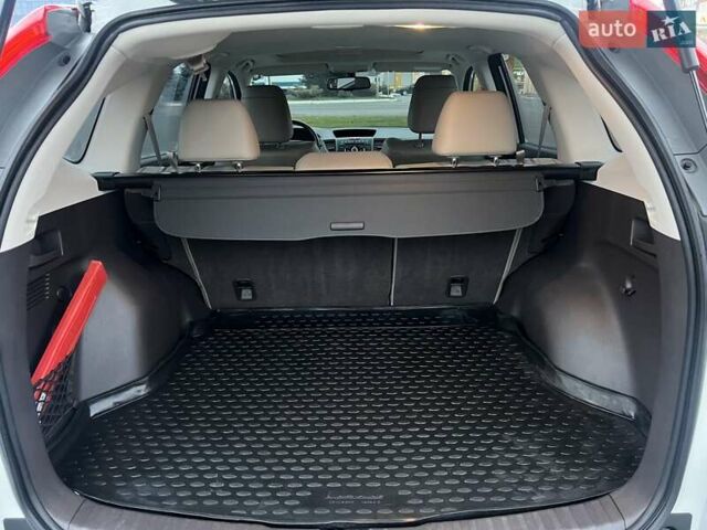 Белый Хонда СРВ, объемом двигателя 2.35 л и пробегом 113 тыс. км за 17200 $, фото 22 на Automoto.ua